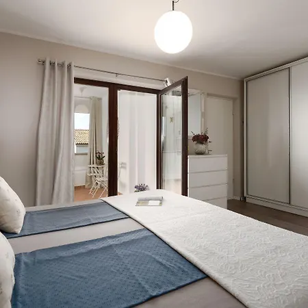 Exquisites Mit Privatem Garten, Liegen, Kinderstuhl, Waschmaschine - Nur 700 Meter Zum Prázdninový dům *