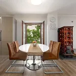 Exquisites Mit Privatem Garten, Liegen, Kinderstuhl, Waschmaschine - Nur 700 Meter Zum Holiday home *