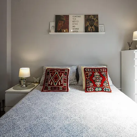 Exquisites Mit Privatem Garten, Liegen, Kinderstuhl, Waschmaschine - Nur 700 Meter Zum * Poreč