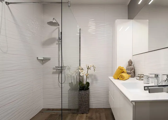 Exquisites Mit Privatem Garten, Liegen, Kinderstuhl, Waschmaschine - Nur 700 Meter Zum *