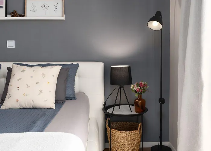 Exquisites Mit Privatem Garten, Liegen, Kinderstuhl, Waschmaschine - Nur 700 Meter Zum * Poreč