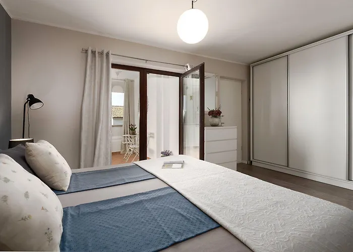 Exquisites Mit Privatem Garten, Liegen, Kinderstuhl, Waschmaschine - Nur 700 Meter Zum Дом отдыха *