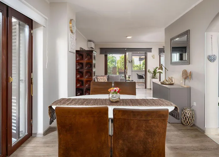 Exquisites Mit Privatem Garten, Liegen, Kinderstuhl, Waschmaschine - Nur 700 Meter Zum 度假居