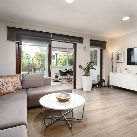 度假居 Exquisites Mit Privatem Garten, Liegen, Kinderstuhl, Waschmaschine - Nur 700 Meter Zum *